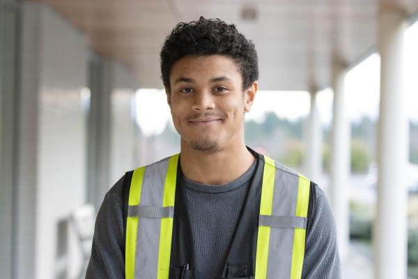 Mike de Vries portrait photo wearing an electrical vest