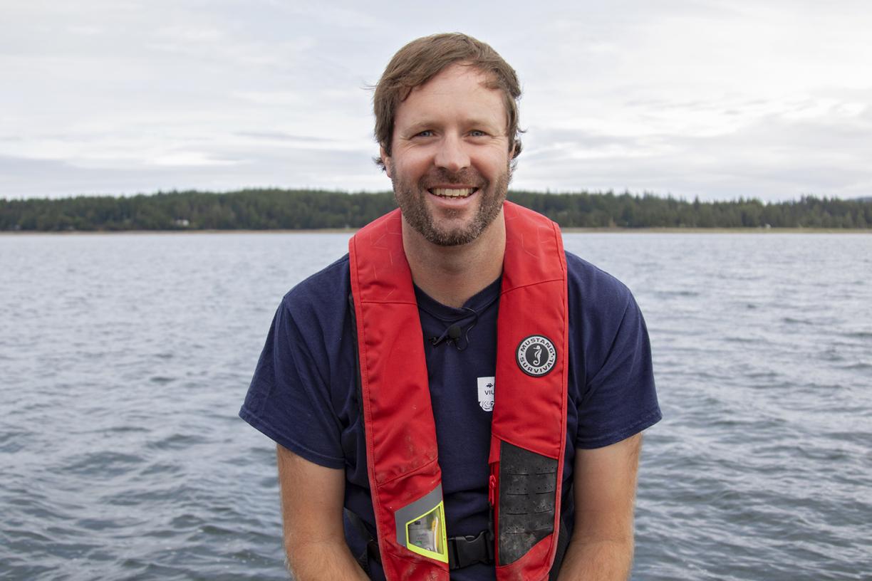 VIU’s Dr. Tim Green, Canada Research Chair in Shellfish Health and Genomics, is pursuing research to detect norovirus contamination in marine environments.